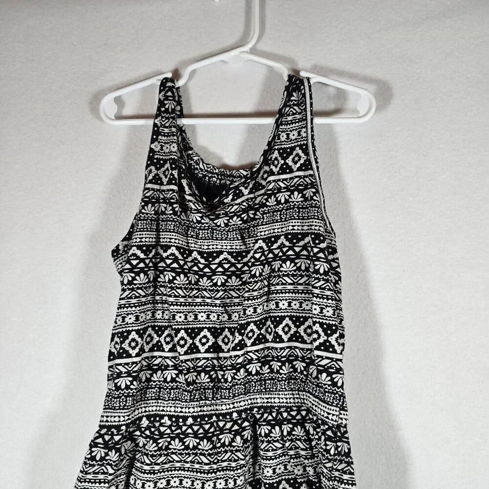 Old Navy Girls Kids Dress with shorts Black White Cotton Size L (10-12)